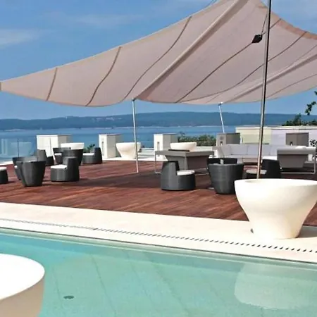 Apartment Stunning In With Sauna, 3 Bedrooms And Wifi Novi Vinodolski