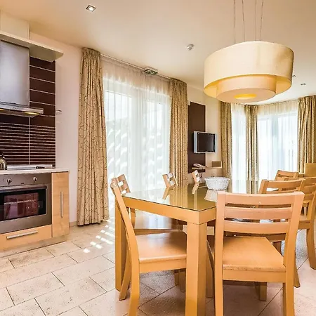 Stunning In With Sauna, 3 Bedrooms And Wifi Apartment