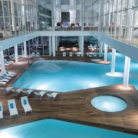 Διαμέρισμα Stunning In With Sauna, 3 Bedrooms And Wifi