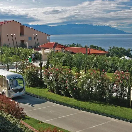 Stunning In With Sauna, 3 Bedrooms And Wifi Διαμέρισμα Novi Vinodolski